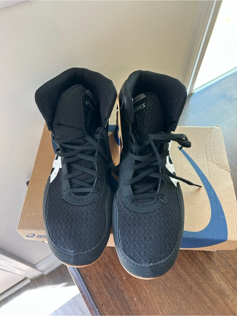 ASICS Men’s Black Athletic Wrestling Shoes with White Stripes and Gum Sole